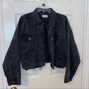 Cropped denim jacket